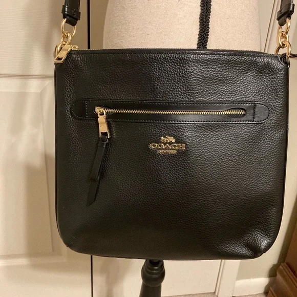 Coach Mae File Black pebble leather crossbody bag with gold hardware like new - Picture 2 of 10